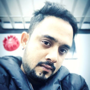 Meet your Posher, Safdar